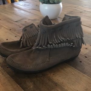 Minnetonka Booties - Like new